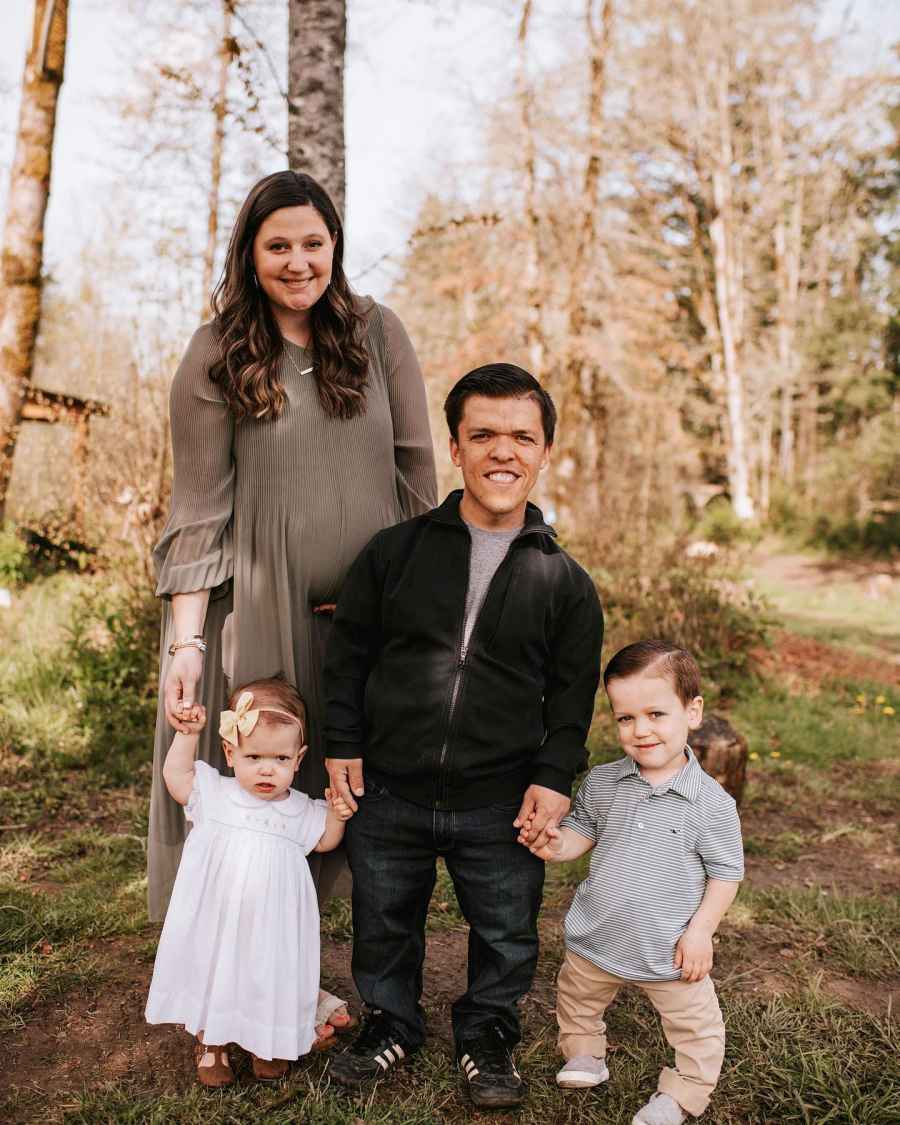 Still Pregnant Tori Roloff Enjoys Last Few Days Family 4 Zach Roloff