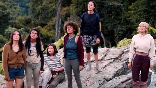 The Wilds' Season 2 Trailer Teases Higher Stakes, Death and a 2nd Island