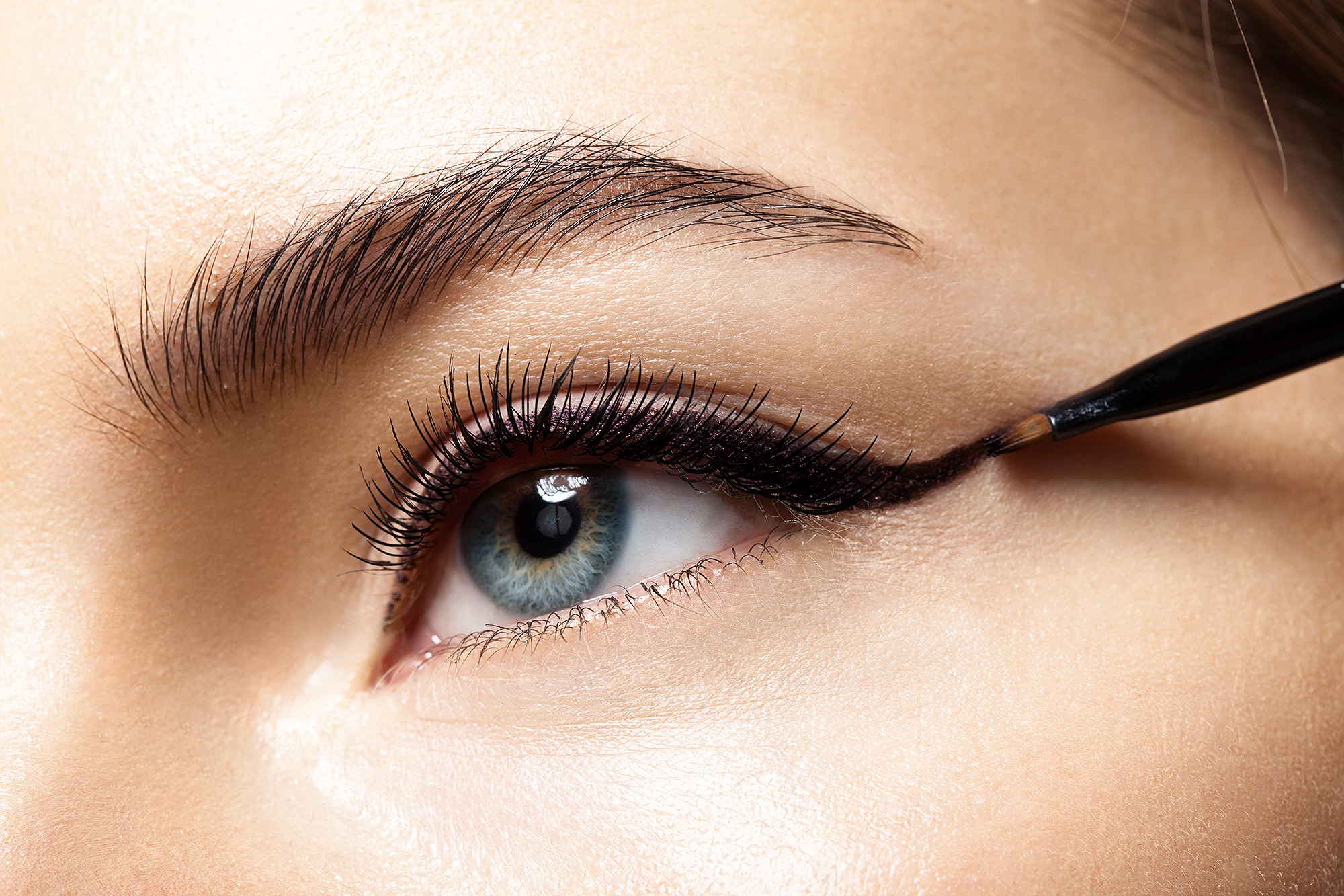 udskille håndflade Putte Best Hypoallergenic Eyeliners for Sensitive Eyes