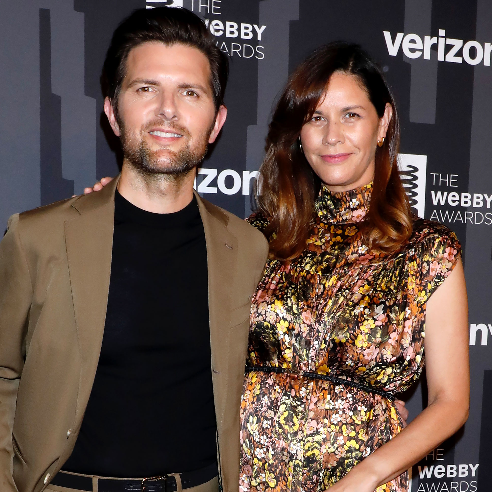 Adam Scott Makes Rare Comments About Lucky Marriage to Naomi Scott pic