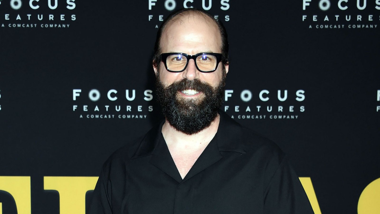 Brett Gelman Teases Joyce and Hoppers Romantic Future on Stranger Things