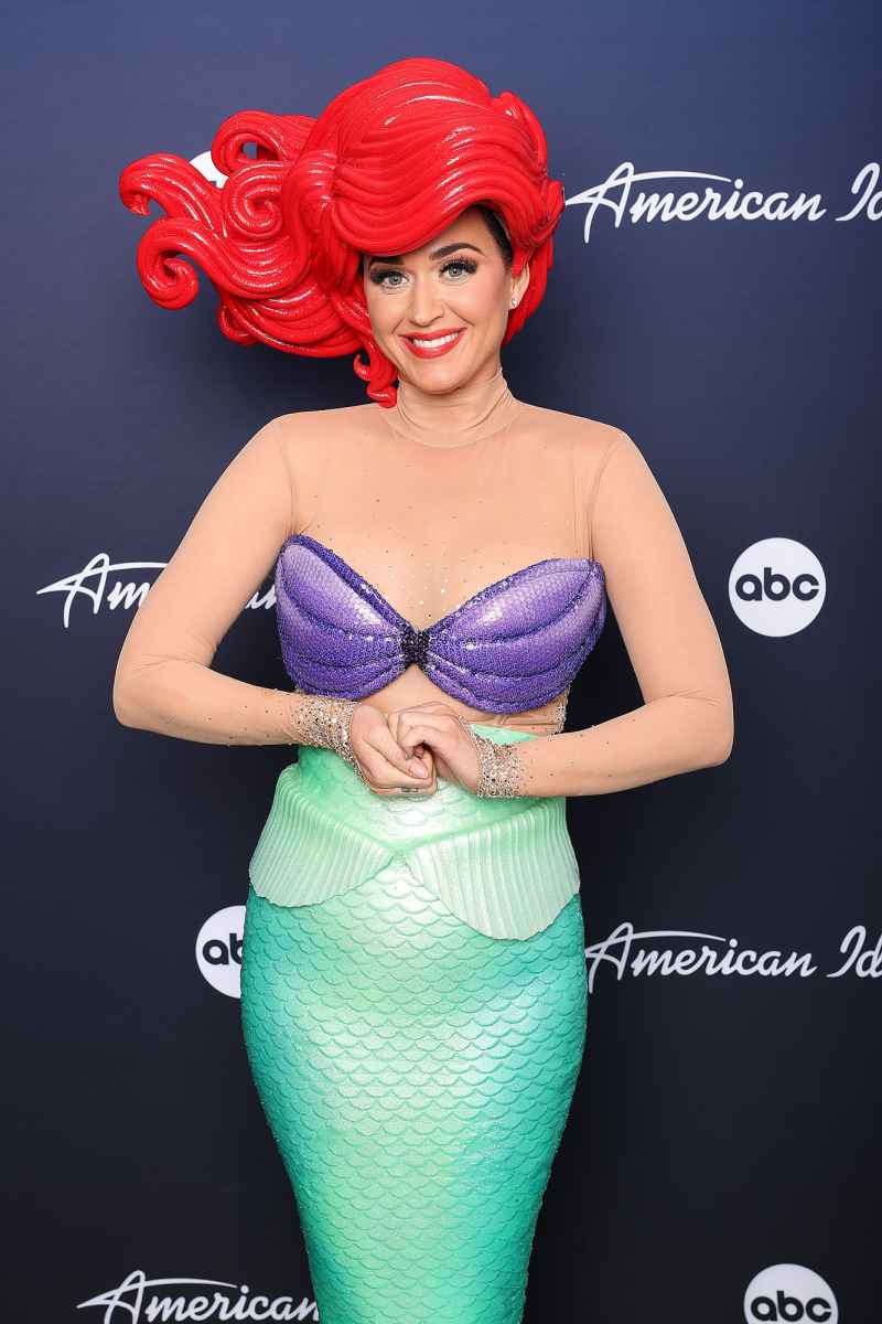 Feature Katy Perry Wipes Out on American Idol While Dressed as Ariel Little Mermaid