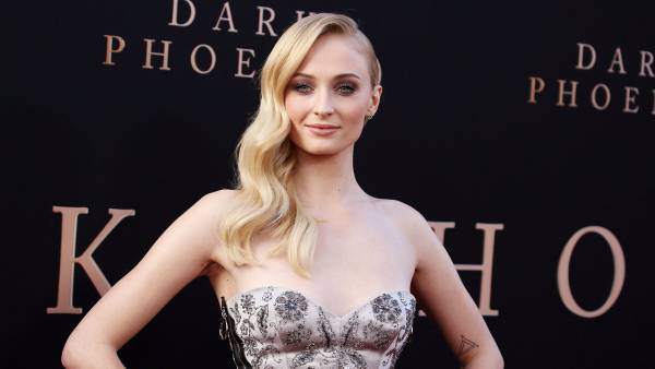 Feature Sophie Turner Mental Health Journey Eating Disorder Battle in Her Own Words
