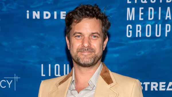 Joshua Jackson ‘Advocated’ for Pacey and Joey Endgame on ‘Dawson’s Creek’: 'The More Interesting End'