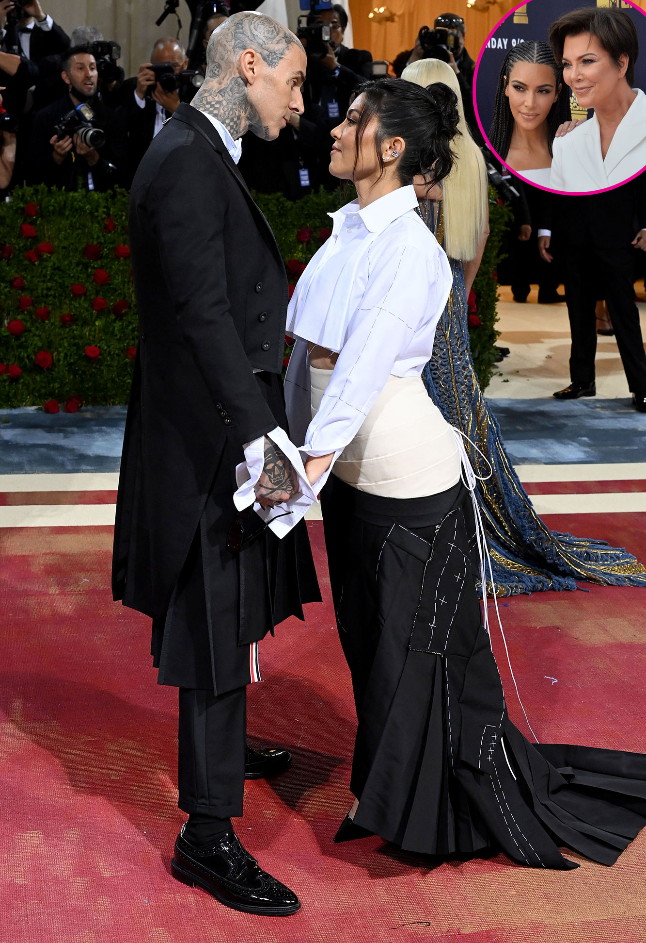 Kardashian Family Reacts to Kourtney Kardashian and Travis Barker Wedding