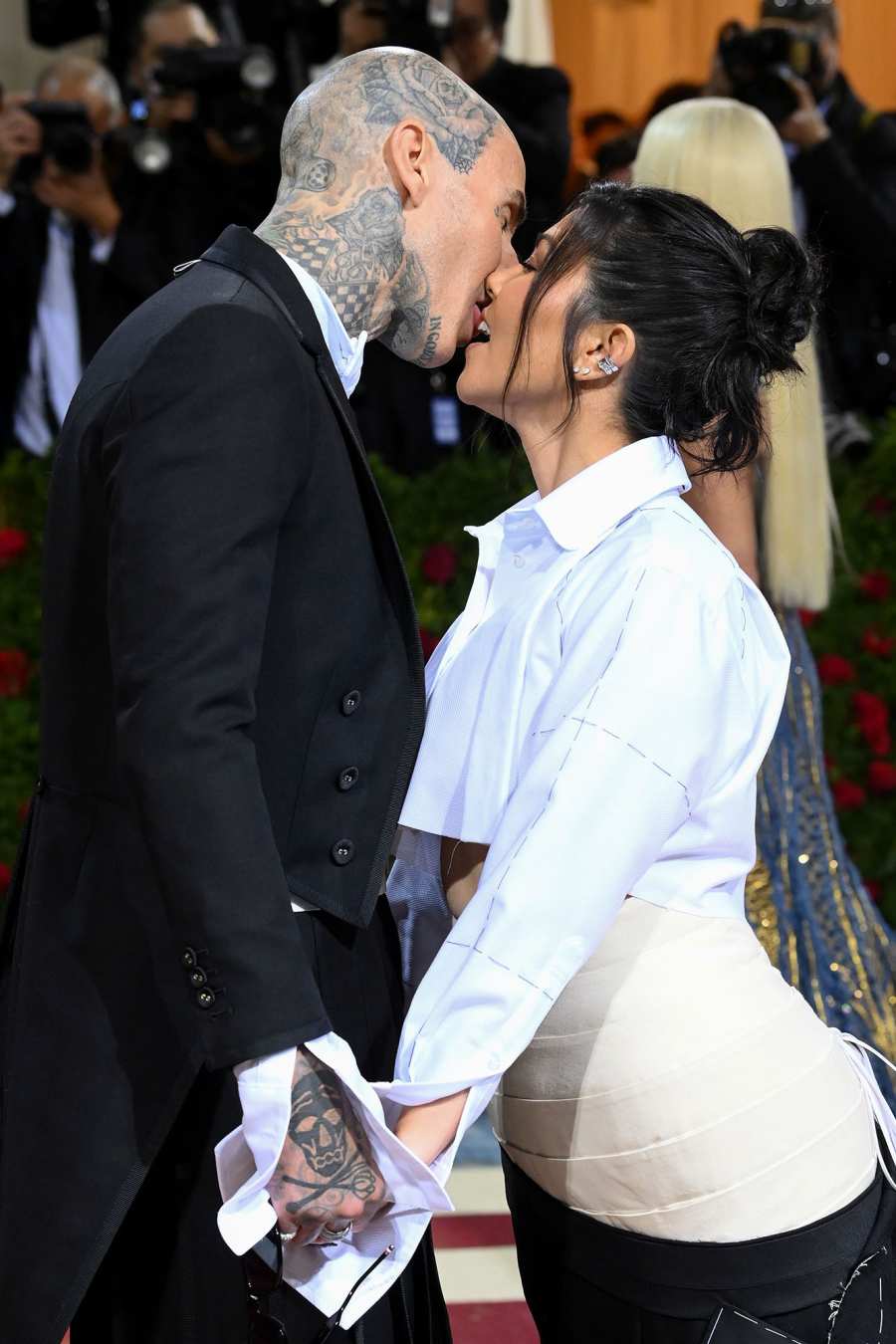 Kourtney Kardashian and Travis Barker Pack on the PDA at 2022 Met Gala 2022 After Skipping the Event 1 Year Prior 02