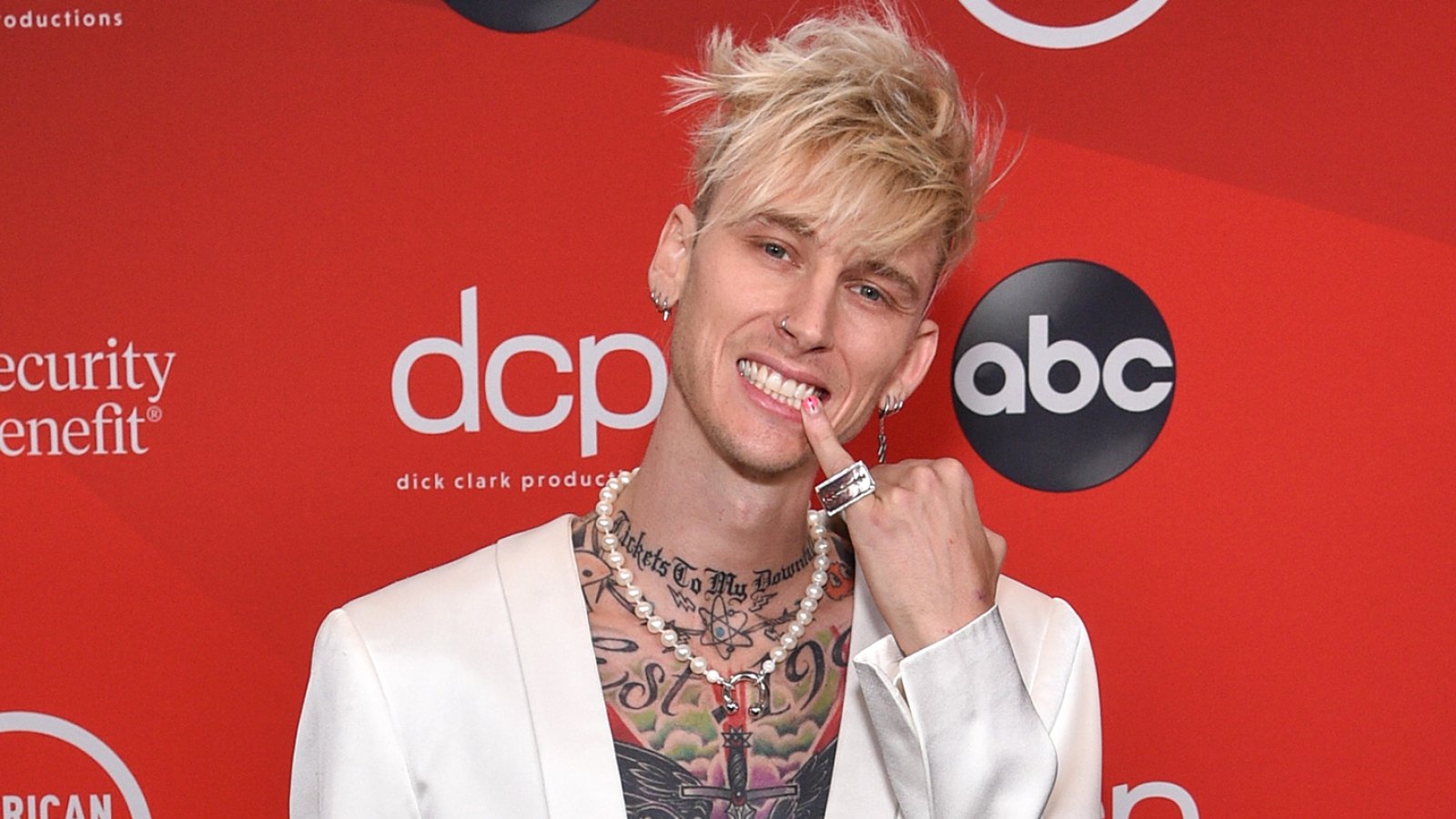 Machine Gun Kelly Goes Nude, Shares 'Good Mourning' Preparations — Including 5 Situps and '200 Blunts'