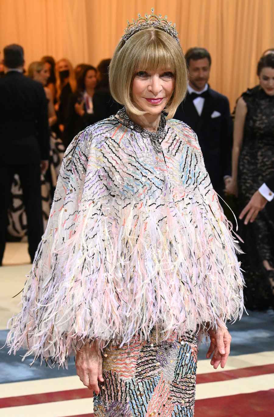 Met Gala Icon Anna Wintour Glitters in Feathery Flock Tiara on the 2022 Red Carpet Met Gala 2022 10