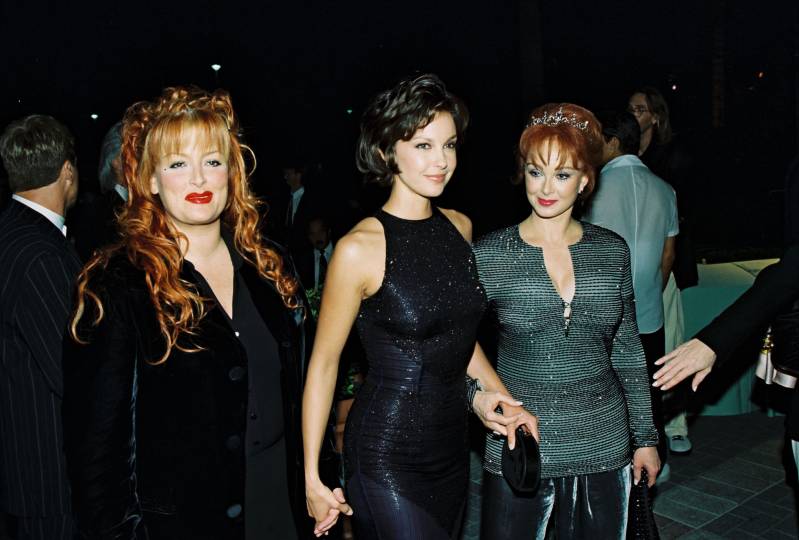 Naomi Judd With Daughters Wynonna Judd and Ashley Judd 1997