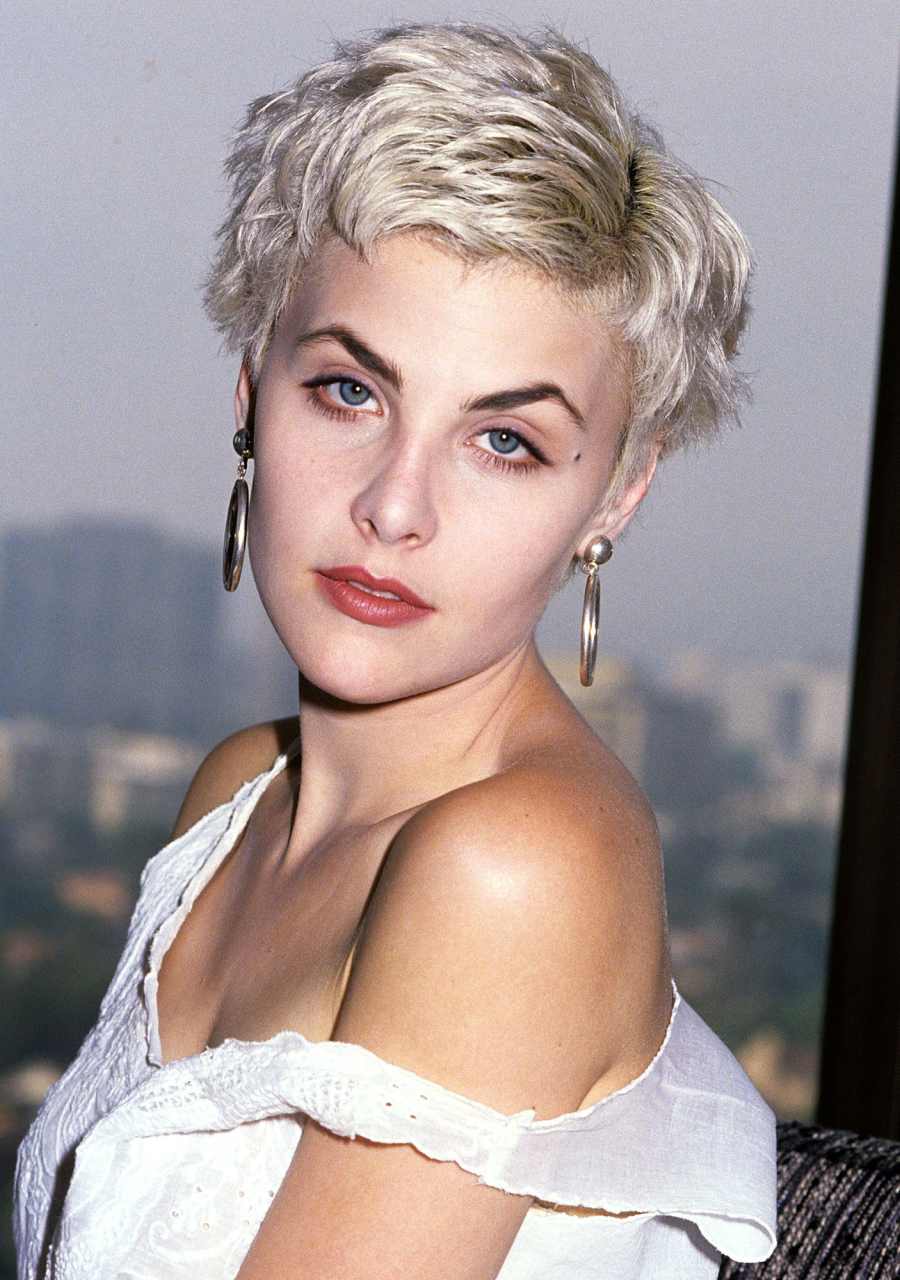 Sharing Their Stories Everything Johnny Depp Exes Have Said About Him Sherilyn Fenn