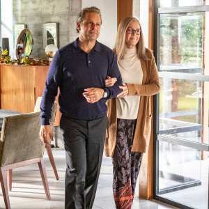 This Is Us Creator Breaks Down Decision to Have Rebecca Die Ahead of Series Finale