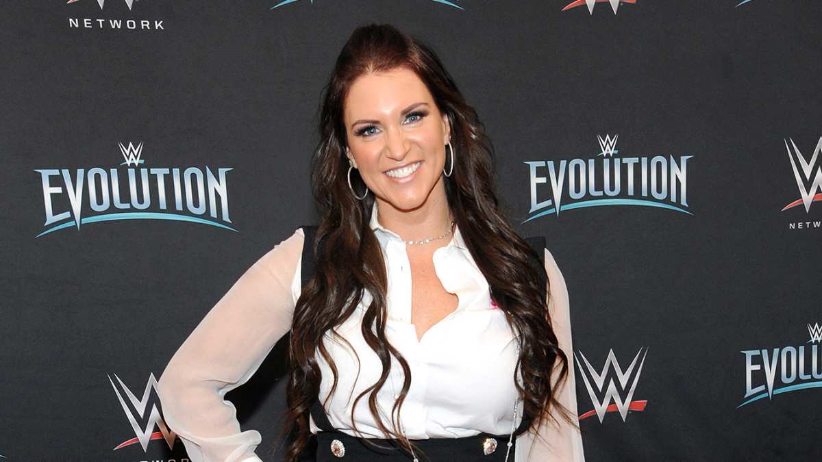 1200px x 675px - WWE Executive Stephanie McMahon Announces 'Leave of Absence'