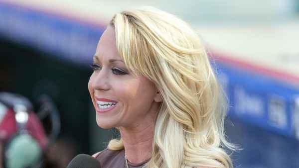 Who Is Kelsey Wingert 5 Things to Know About the MLB Reporter Who Was Hit by Foul Ball