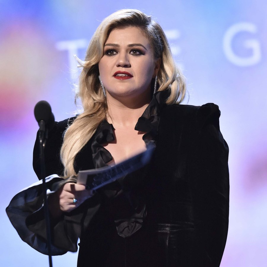 Why Single Mom Kelly Clarkson Almost Cried Mothers Day After Divorce