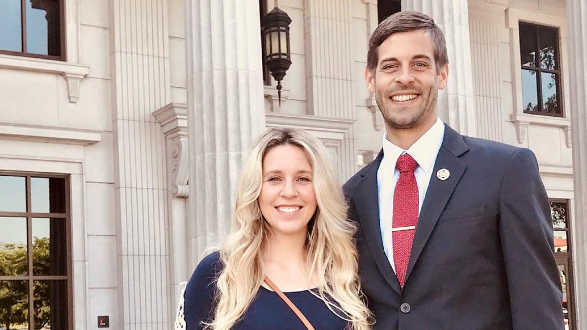 Counting On's Jill Duggar and Derick Dillard's Relationship Timeline Counting On's Jill Duggar and Derick Dillard's Relationship Timeline