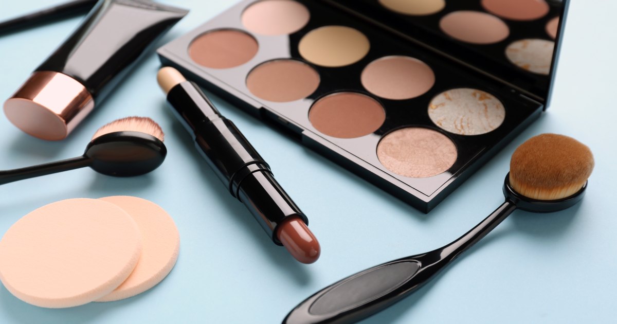 The 11 Best Contour Palettes for a Seriously Snatched Complexion.jpg