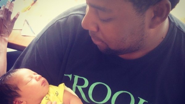Kenan Thompson's Wife Christina Evangeline Shares First Baby Pictures Christina Evangeline selfie with baby