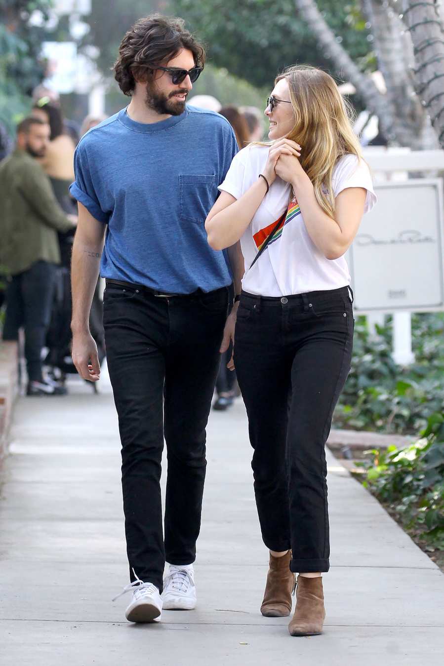 2017 03 Elizabeth Olsen and Robbie Arnett Relationship Timeline