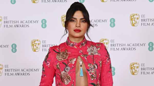 3 Generations Priyanka Chopra Shares Rare Pic Malti After NICU Stay