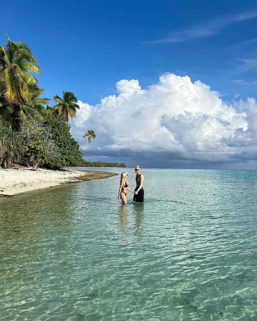 Beach Date Kim Kardashian Stuns Tropical Getaway With Pete Davidson