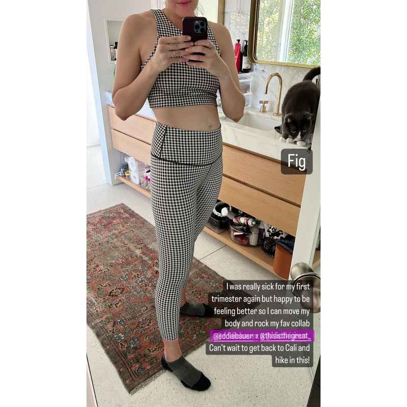 Bumping Along Pregnant Mandy Moore Debuts Growing Belly Workout Gear