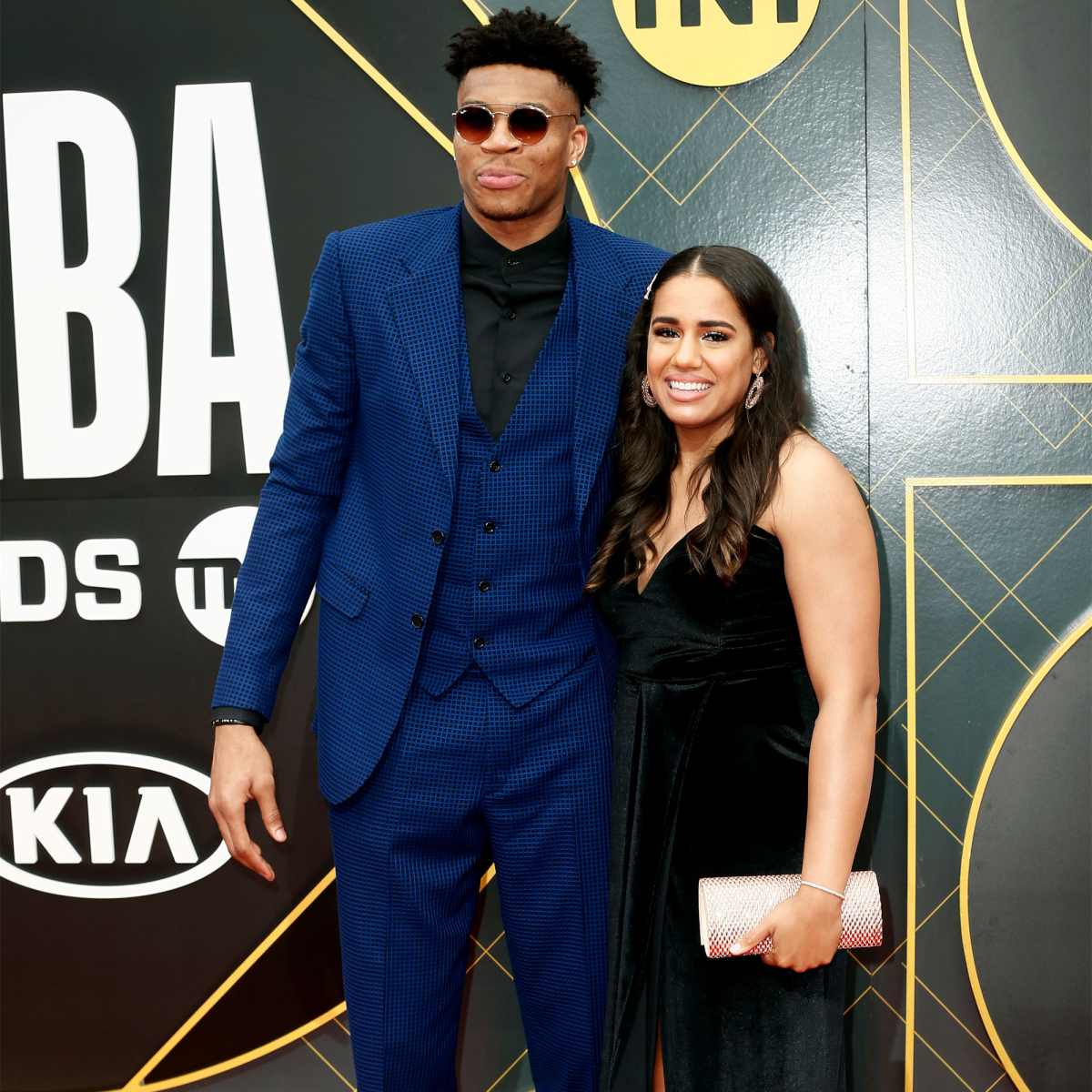 Giannis Antetokounmpo Outfit from March 17, 2021