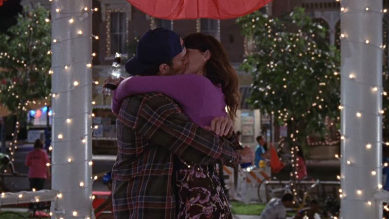 Gilmore Girls Lorelai Gilmore and Luke Danes Complete Relationship Timeline Ready to Wed