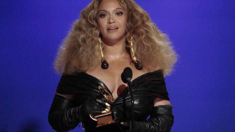 Is That Disco Horse Beyonce Unveils Striking Renaissance Album Art 0001