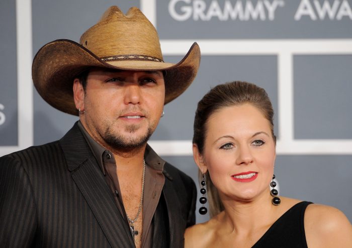 Jessica Ussery: 5 Things You Don’t Know About Jason Aldean’s Wife brown cowboy hat