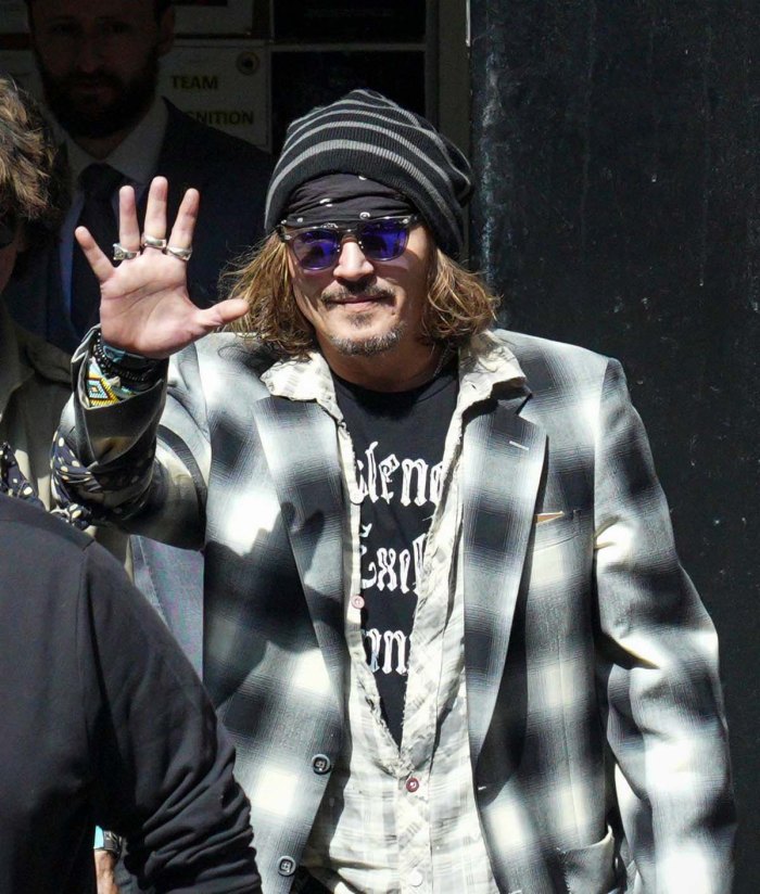 Johnny Depp appears on stage with Jeff Beck days after Amber Heard's verdict