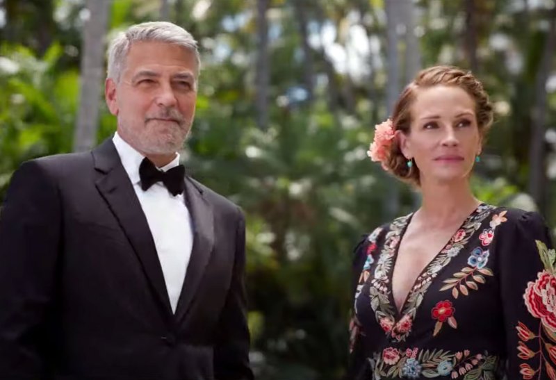 Julia Roberts and George Clooney Reunite in Ticket to Paradise