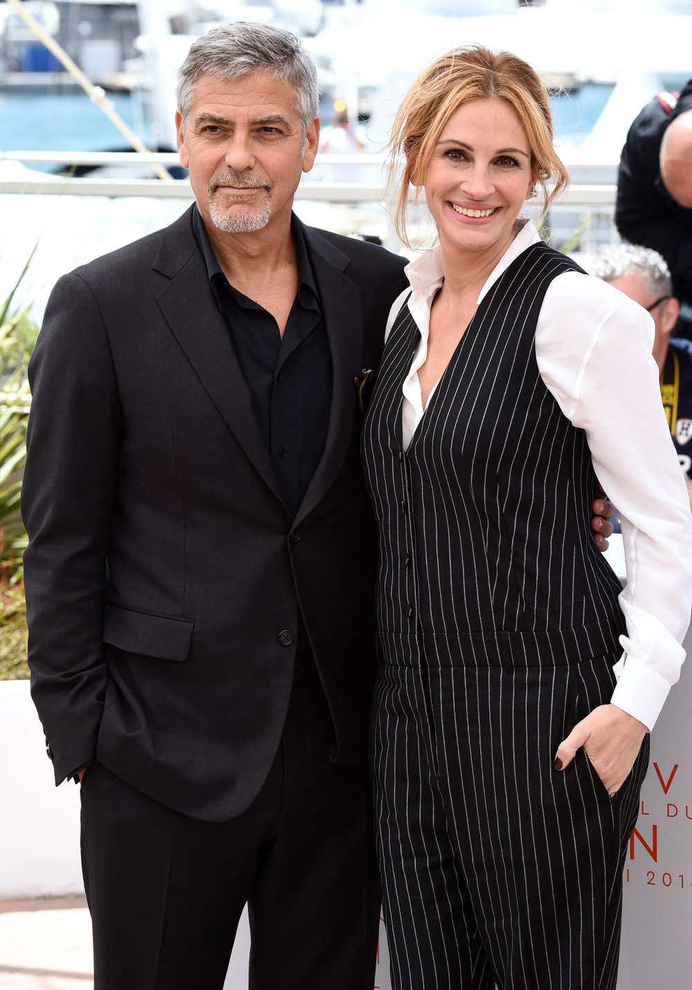 Julia Roberts and George Clooney Reunite in Ticket to Paradise