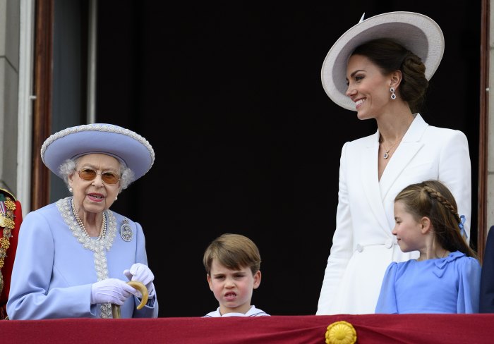 Kate Middleton Shares Rare Update on Queen Elizabeth II’s Health After Trooping the Colour ‘Discomfort’