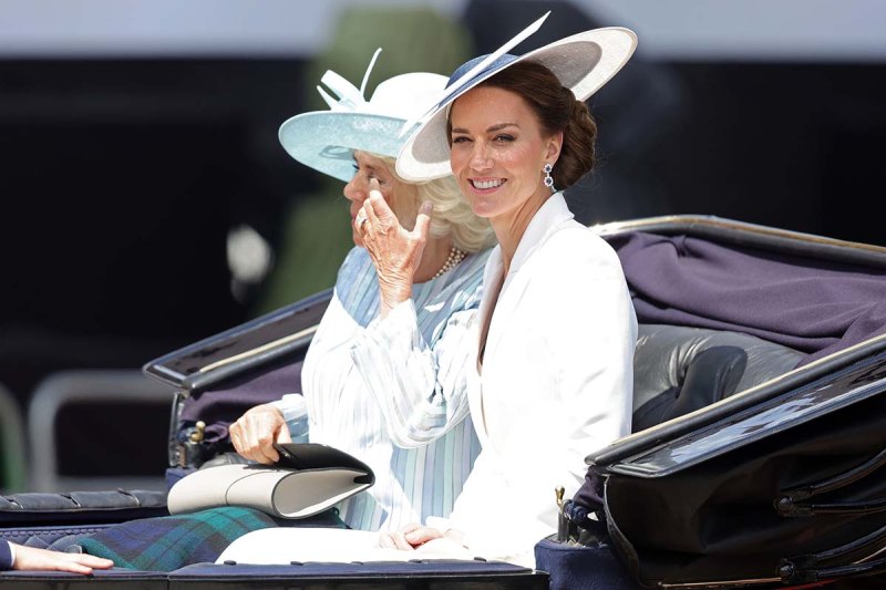 Most Amazing Photos From Queen Elizabeth IIs Platinum Jubilee