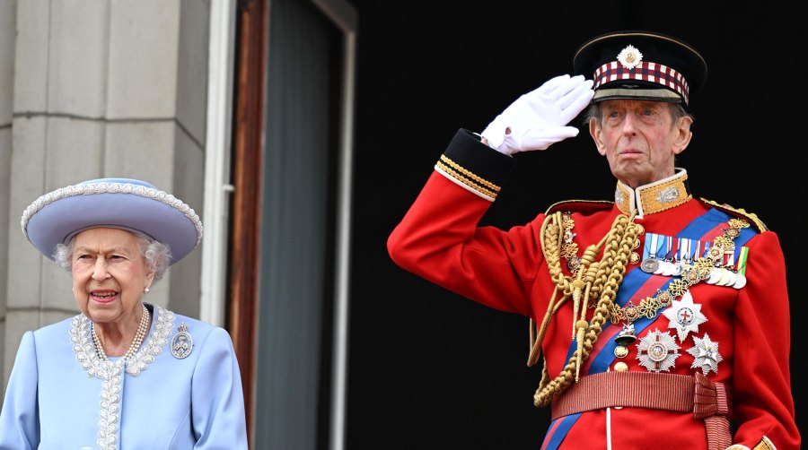 Queen Elizabeth Makes Her Platinum Jubilee Debut at Trooping the Colour 3