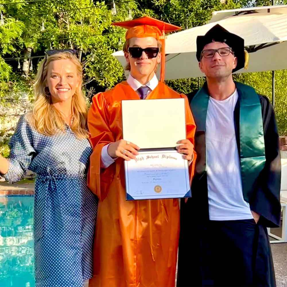 Reese Witherspoon and Ryan Phillipe Reunite for Son Deacon's Graduation