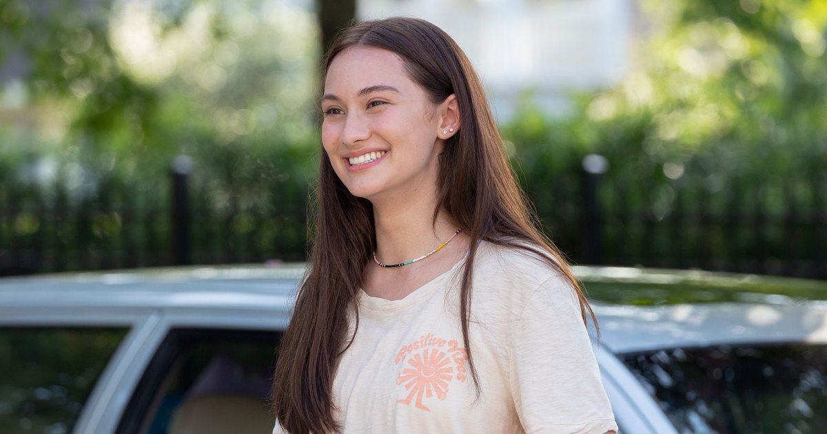 Summer I Turned Pretty's Lola Tung: 5 Things to Know About the Lead | Us Weekly Summer I Turned Pretty's Lola Tung: 5 Things to Know About the Lead | Us Weekly