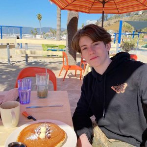 Who Is Tyler Sanders 5 Things Know About Late Actor
