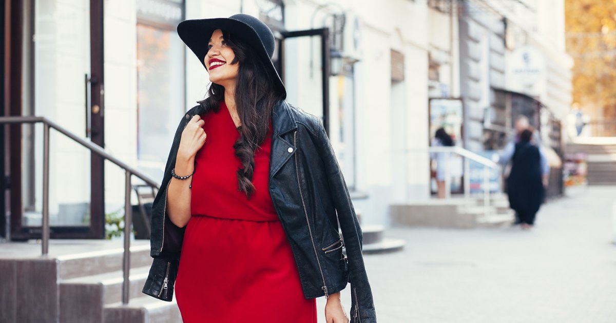 19 Figure-Flattering Dresses for Apple-Shaped Bodies 19 Figure-Flattering Dresses for Apple-Shaped Bodies