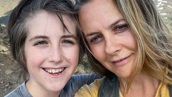Alicia Silverstone Reveals She and Her 11-Year-Old Son Bear Still Sleep Together