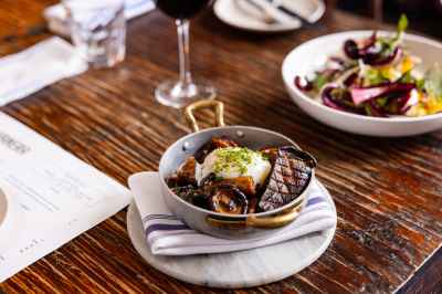 Celebrity Restaurants in NYC Photos: Stars' New York City Hotspots