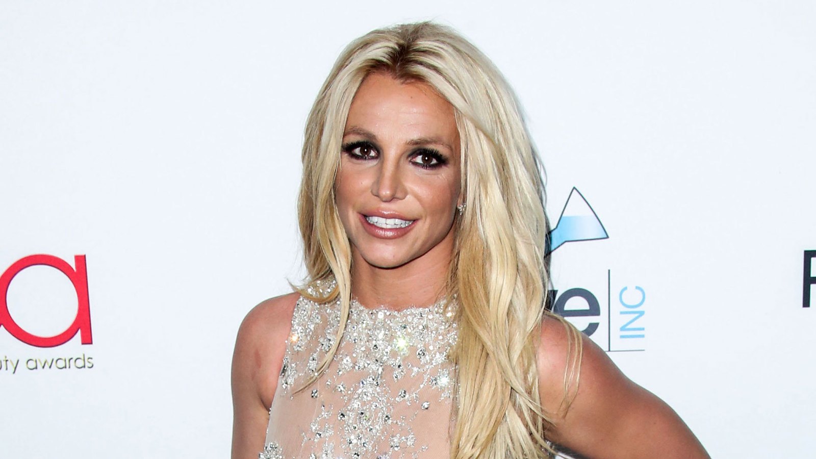 Britney Spears Rocks Green Bikini on Honeymoon