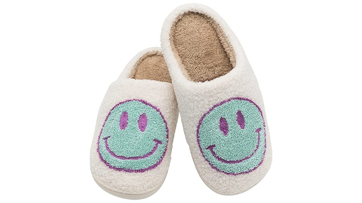 CHATTE Retro Smiley Face Slip-On Slipper