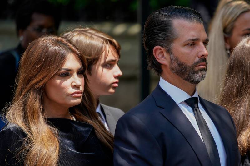 Donald Trump and More Family Members Mourn at Ivana Trump's Funeral 1 Week After Her Death: Photos