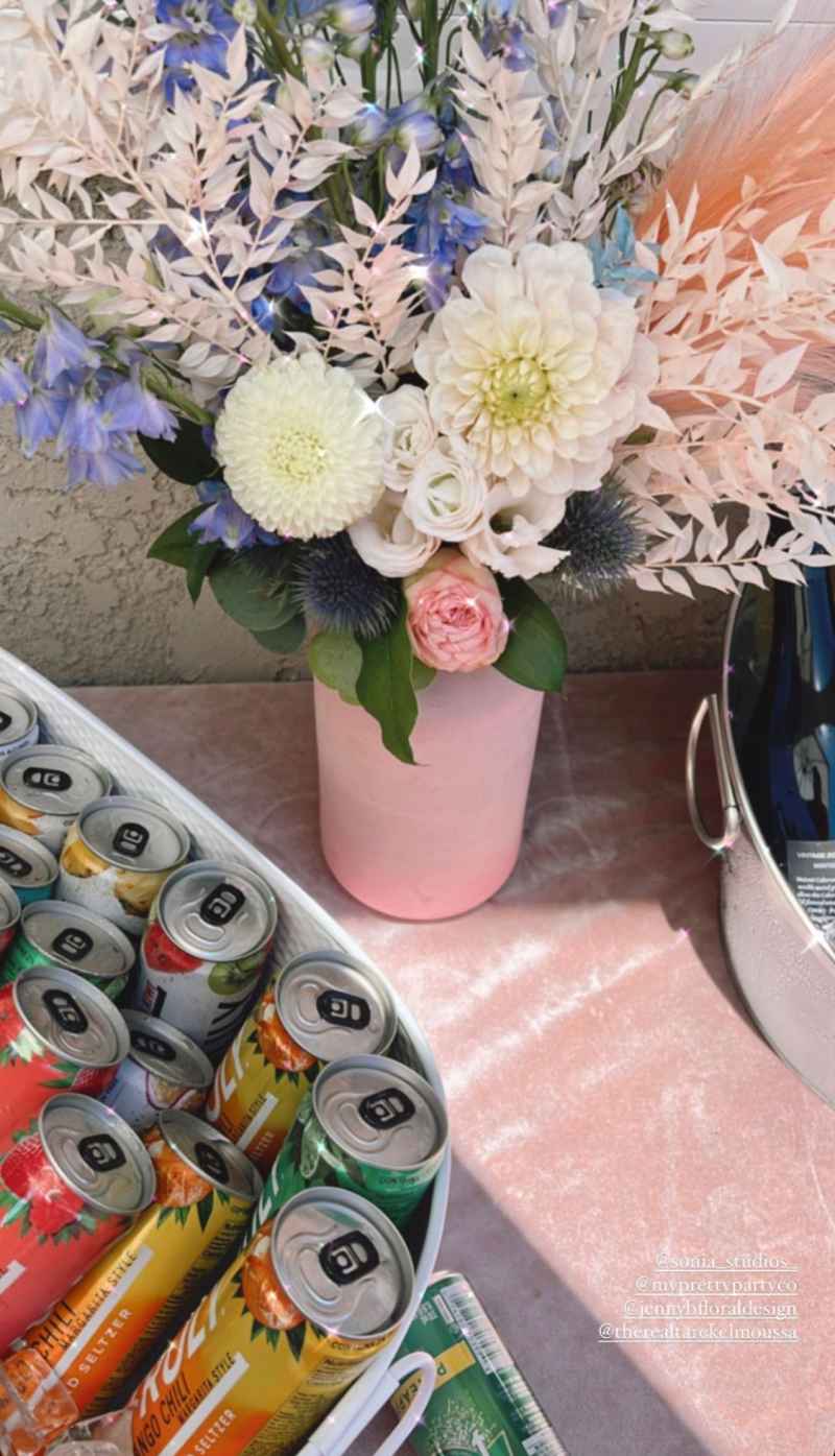 Heather Rae Young and Tarek El Moussa's party decor