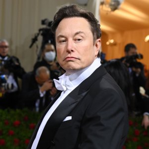 Elon Musk Most Controversial Moments Affair Rumors Kid Drama More