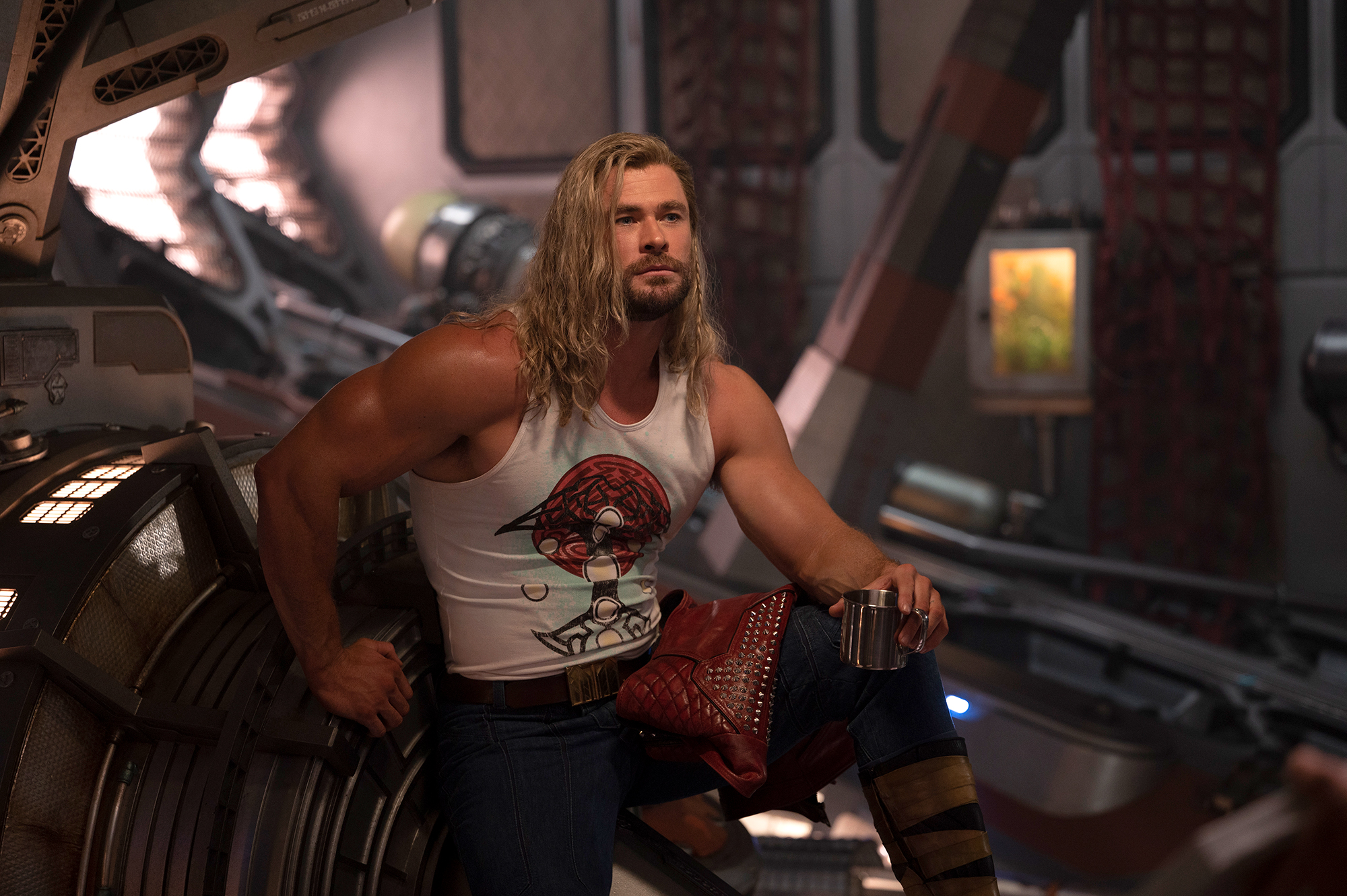 New Thor: Love and Thunder Photos Reveal Surprising CGI In Opening