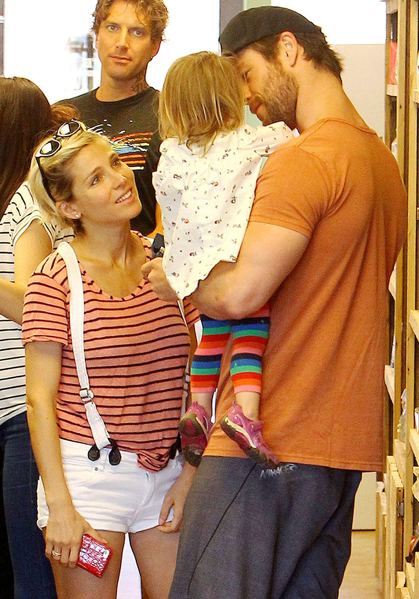 Famous Celeb Dads and Daughters Chris Hemsworth