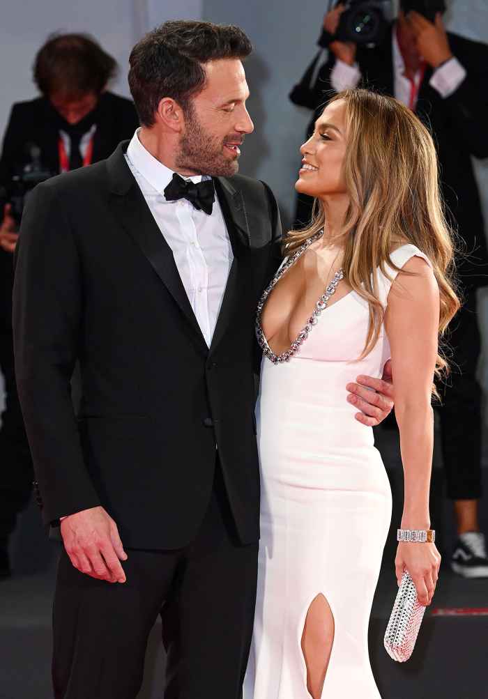 Feature Little White Chapel Witness Details Jennifer Lopez and Ben Affleck Emotional Vows
