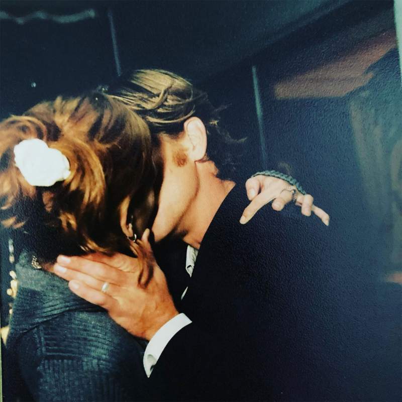 Julia Roberts Celebrates 20 Years With Danny Moder: 'Can't Stop Kissing'